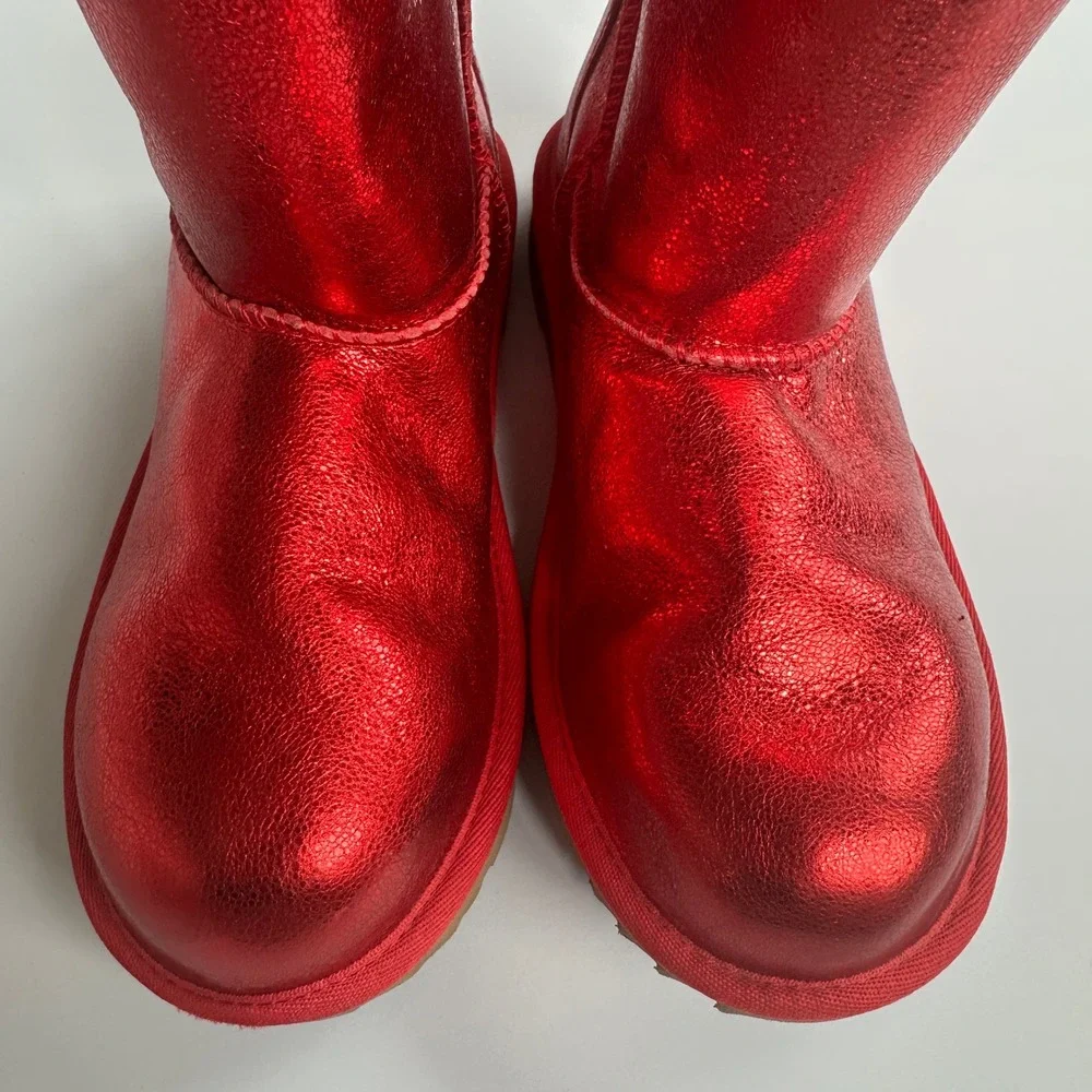 UGG Kids Classic II Red Metallic Sheepskin Boots 1125372K Size 5 Youth
